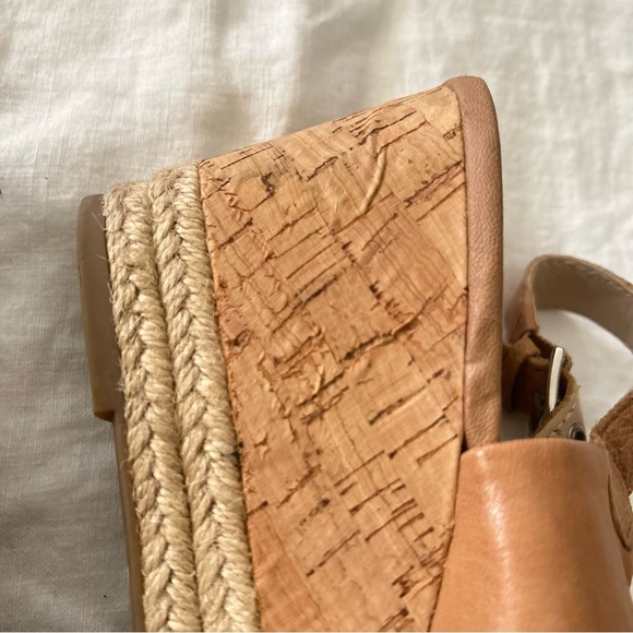 Franco Sarto | Kendra Leather Peep Toe Wedge Sandals - Picture 4 of 8